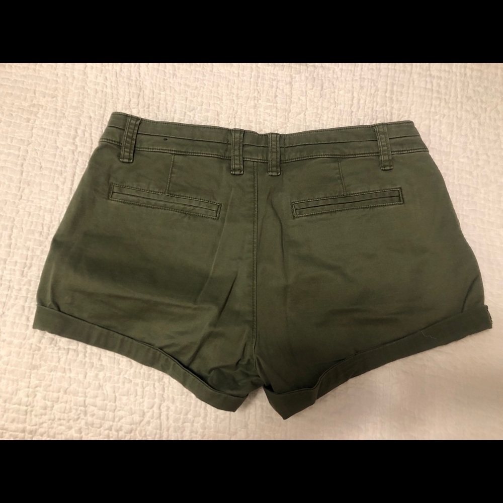 A&F Low-Rise Short - Picture 3 of 4